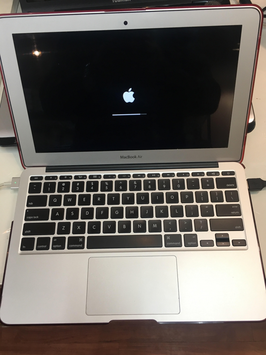Apple MacBook Air 11-inch Repair Toronto | MT Systems